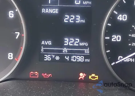 2017 Hyundai Elantra Se z USA, uszkodzony, nr VIN 5NPD84LF8HH116580